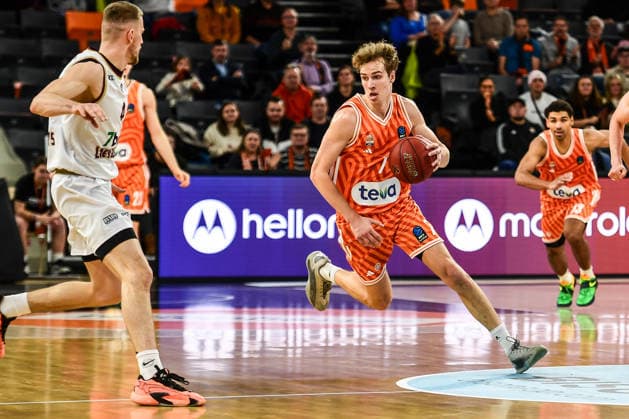 BKT Euro Cup; Ratiopharm Ulm gegen Lietkabelis Panevezys, Ratiopharm Arena Ulm, 02.01.2026 Tobias Jensen (Ratiopharm Ulm, 7) im Luaf zum Korb Ulm 02.01.2026. 12 Spieltag BKT EuroCup, Ratiopharm Ulm gegen Lietkabelis Panevezys, Ratiopharm Arena Ulm Copyright: xBEAUTIFULxSPORTS Märklx