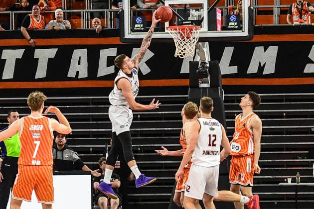 BKT Euro Cup; Ratiopharm Ulm gegen Lietkabelis Panevezys, Ratiopharm Arena Ulm, 02.01.2026 Paulius Danusevicius (BC Lietkabelis Panevezys, 77) macht einen Korb. Ulm 02.01.2026. 12 Spieltag BKT EuroCup, Ratiopharm Ulm gegen Lietkabelis Panevezys, Ratiopharm Arena Ulm Copyright: xBEAUTIFULxSPORTS Märklx
