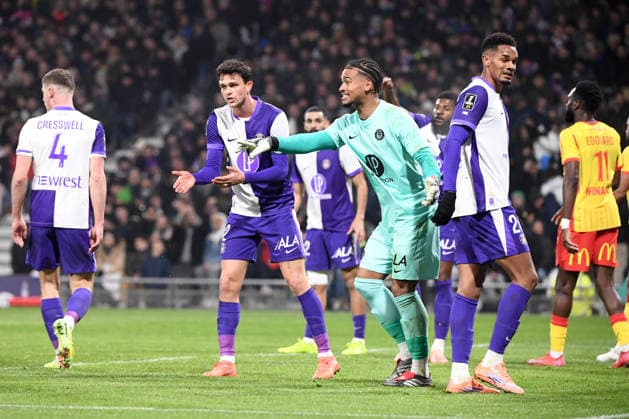 Toulouse FC v RC Lens - Ligue 1 McDonald s 2025 2026 01 Guillaume RESTES (tfc) - 02 Rasmus Schmidt NICOLAISEN (tfc) during the Ligue 1 McDonald s match between Toulouse and Lens at Stadium de Toulouse on January 2, 2026 in Toulouse, France. Toulouse France  Copyright: xFEPx 776348241