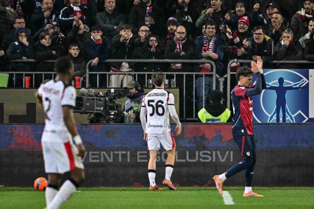 Alexis Saelemaekers of AC Milan during Cagliari Calcio vs AC Milan, Italian soccer Serie A match in Cagliari, Italy, January 02 2026  Copyright: xLuigixCanu IPAxSportx xipa-agency.netx xx IPA_69629945 IPA_Agency_IPA69629945