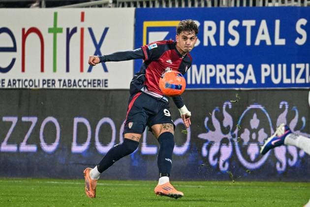 Sebastiano Esposito of Cagliari Calcio during Cagliari Calcio vs AC Milan, Italian soccer Serie A match in Cagliari, Italy, January 02 2026  Copyright: xLuigixCanu IPAxSportx xipa-agency.netx xx IPA_69629977 IPA_Agency_IPA69629977