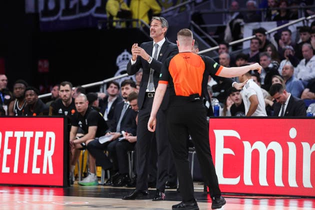 January 2, 2026, Madrid, Madrid, Spain: Jurica Golemac, head coach of Dubai Basketball gestures during the Turkish Airlines EuroLeague Regular Season Round 19 match between Real Madrid and Dubai Basketball at Movistar Arena on January 02 2026, in Madrid, Spain. Madrid Spain - ZUMAa181 20260102_zaa_a181_149 Copyright: xIrinaxR.xHipolitox