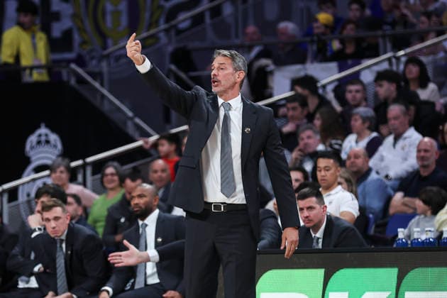 January 2, 2026, Madrid, Madrid, Spain: Jurica Golemac, head coach of Dubai Basketball gestures during the Turkish Airlines EuroLeague Regular Season Round 19 match between Real Madrid and Dubai Basketball at Movistar Arena on January 02 2026, in Madrid, Spain. Madrid Spain - ZUMAa181 20260102_zaa_a181_151 Copyright: xIrinaxR.xHipolitox