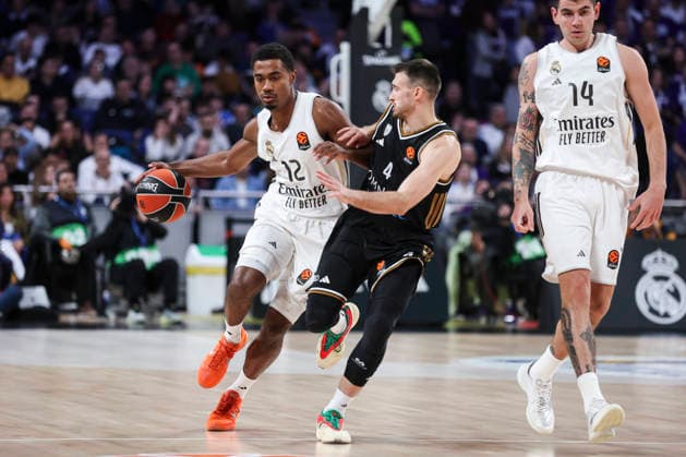 January 2, 2026, Madrid, Madrid, Spain: Theo Maledon of Real Madrid and Aleksa Avramovic of Dubai Basketball in action during the Turkish Airlines EuroLeague Regular Season Round 19 match between Real Madrid and Dubai Basketball at Movistar Arena on January 02 2026, in Madrid, Spain. Madrid Spain - ZUMAa181 20260102_zaa_a181_158 Copyright: xIrinaxR.xHipolitox