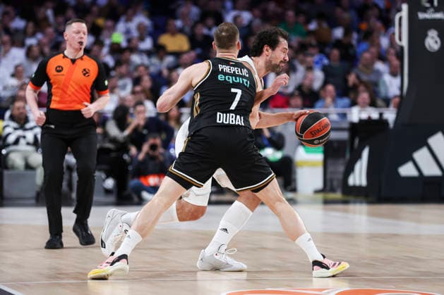 January 2, 2026, Madrid, Madrid, Spain: Sergio Llull of Real Madrid and Klemen Prepelic of Dubai Basketball in action during the Turkish Airlines EuroLeague Regular Season Round 19 match between Real Madrid and Dubai Basketball at Movistar Arena on January 02 2026, in Madrid, Spain. Madrid Spain - ZUMAa181 20260102_zaa_a181_162 Copyright: xIrinaxR.xHipolitox