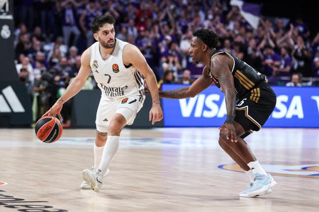 January 2, 2026, Madrid, Madrid, Spain: Facundo Campazzo of Real Madrid and Mckinley Wright IV of Dubai Basketball in action during the Turkish Airlines EuroLeague Regular Season Round 19 match between Real Madrid and Dubai Basketball at Movistar Arena on January 02 2026, in Madrid, Spain. Madrid Spain - ZUMAa181 20260102_zaa_a181_168 Copyright: xIrinaxR.xHipolitox