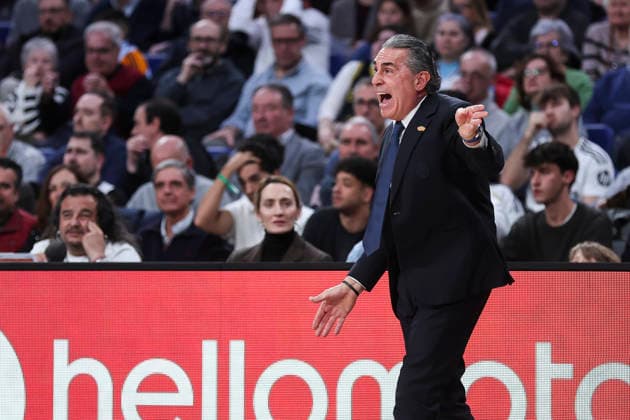 January 2, 2026, Madrid, Madrid, Spain: Sergio Scariolo, head coach of Real Madrid gestures during the Turkish Airlines EuroLeague Regular Season Round 19 match between Real Madrid and Dubai Basketball at Movistar Arena on January 02 2026, in Madrid, Spain. Madrid Spain - ZUMAa181 20260102_zaa_a181_169 Copyright: xIrinaxR.xHipolitox