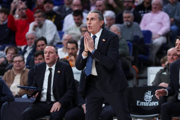 January 2, 2026, Madrid, Madrid, Spain: Sergio Scariolo, head coach of Real Madrid gestures during the Turkish Airlines EuroLeague Regular Season Round 19 match between Real Madrid and Dubai Basketball at Movistar Arena on January 02 2026, in Madrid, Spain. Madrid Spain - ZUMAa181 20260102_zaa_a181_205 Copyright: xIrinaxR.xHipolitox