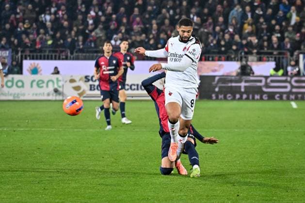 Ruben Loftus-Cheek of AC Milan during Cagliari Calcio vs AC Milan, Italian soccer Serie A match in Cagliari, Italy, January 02 2026  Copyright: xLuigixCanu IPAxSportx xipa-agency.netx xx IPA_69630560 IPA_Agency_IPA69630560