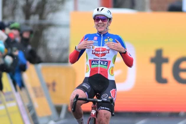 French Amandine Fouquenet celebrates as she crosses the finish line to win the women elite race at the cyclocross cycling event in Gullegem on Saturday 03 January 2026, stage 7 8 in the Superprestige cyclocross cycling competition DAVIDxPINTENS  x153273387x
