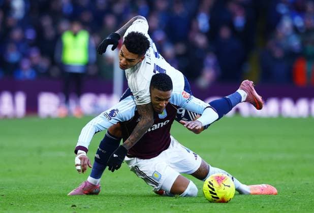 Ezri Konsa of Aston Villa and Igor Jesus of Nottingham Forest Aston Villa v Nottingham Forest, Premier League, Football, Villa Park, Birmingham, UK - 03 Jan 2026Birmingham Villa Park United Kingdom EDITORIAL USE ONLY No use with unauthorised audio, video, data, fixture lists, club league logos or live services. Online in-match use limited to 120 images, no video emulation. No use in betting, games or single club league player publications. Copyright: xMattxWest Shutterstockx 16220496ap