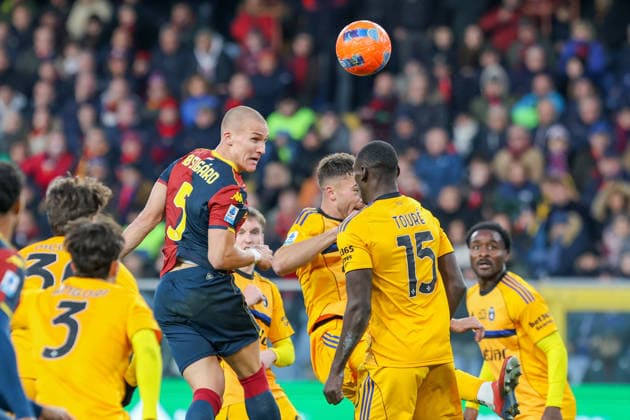 Genoa™s Leo Skiri Ostigard makes an attempt to score during the Serie A soccer match between Genoa and Pisa at the Luigi Ferraris Stadium in Genoa, Italy - Saturday, January 03, 2025. - Soccer .  Copyright: xTanoxPecoraro LaPressex