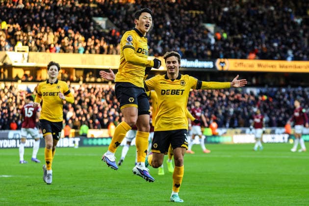 Goal. Hee Chan Hwang (11 Wolves) celebrates scoring a penalty during the Premier League football match between Wolverhampton Wanderers and West Ham United at Molineux stadium in Wolverhampton, England Copyright: xNataliexMincher SPPx Sportspressphoto_SPR78363