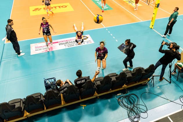 03.01.2026, GER, Volleyball, Frauen, 1.BL, Hauptrunde, Saison 25 26, VfB 91 Suhl Lotto Thueringen - Schwarz-Weiss Erfurt Emilie Respaut (Schwarz-Weiss Erfurt), Isabel Kovacic (Schwarz-Weiss Erfurt) 99817 Eisenach Werner-Assmann-Halle Am Sportp Thüringen Deutschland