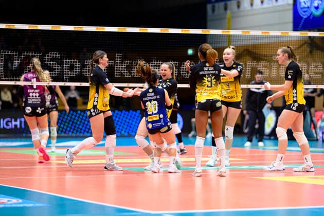 Lara, Nagels (Zuspiel, VfB Suhl LOTTO Thueringen, 3), Xiang-Chen, Lai (Libera, VfB Suhl LOTTO Thueringen, 20), Sanaa, Dotson (Aussenangriff, VfB Suhl LOTTO Thueringen, 9), Roosa, Laakkonen (Mittelblock, VfB Suhl LOTTO Thueringen, 4) GER, Thueringen, VfB Suhl LOTTO Thüringen gegen Schwarz-Weiss Erfurt, Volleyball, Volleyball Bundesliga, Spielnr. 2084, Samstag, 03.01.2026 GER, Thueringen, VfB Suhl LOTTO Thüringen gegen Schwarz-Weiss Erfurt, Volleyball, Volleyball Bundesliga, Spielnr. 2084, Samstag, 03.01.2026 Eisenach Copyright: xEibner-Pressefoto MartinxHerbstx EP_MHT