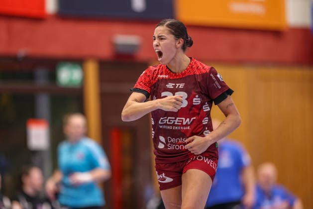 GER, Bensheim, HSG Bensheim Auerbach Flames vs Thüringer HC, Alsco Handball Bundesliga Frauen, Handball, DHB, Spielzeit 2025 2026, Weststadthalle Bensheim, 10. Spieltag im Bild: Torjubel Lucie-Marie Kretzschmar (HSG Bensheim Auerbach Flames Frauen 29) DFB DFL REGULATIONS PROHIBIT ANY USE OF PHOTOGRAPHS AS IMAGE SEQUENCES AND OR QUASI-VIDEO, 03.01.2025 Copyright: HMBxMedia HendrikxHamelau