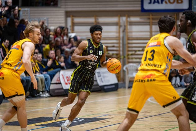 Lucas Mayer (Bozic Estriche Knights Kirchheim, 08) KeVaughn Allen (BBC Bayreuth, 23) Nicholas Gerard Spinoso (Bozic Estriche Knights Kirchheim, 13) GER, Bozic Estriche Knights Kirchheim vs. BBC Bayreuth, BARMER 2. Basketball Bundesliga, 16. Spieltag, Saison 2025 2026, 03.01.2026 GER, Bozic Estriche Knights Kirchheim vs. BBC Bayreuth, BARMER 2. Basketball Bundesliga, 16. Spieltag, Saison 2025 2026, 03.01.2026 Kirchheim an der Teck Copyright: xEibner-Pressefoto NinaxSanderx EP_NSR