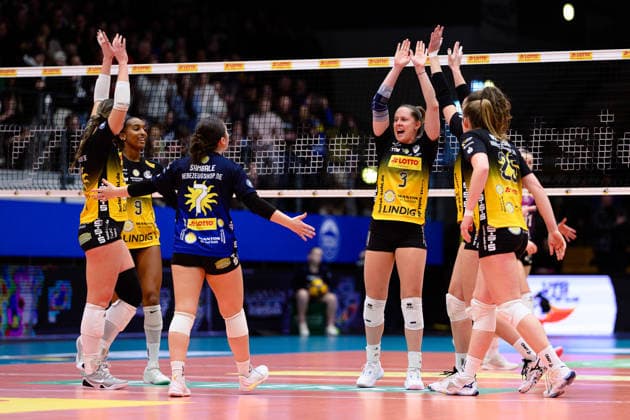 GER, VfB Suhl LOTTO Thueringen gegen Schwarz-Weiss Erfurt, Frauen, Volleyball, Bundesliga, Spielnr. 2084, 03.01.2026 GER, VfB Suhl LOTTO Thueringen gegen Schwarz-Weiss Erfurt, Frauen, Volleyball, Bundesliga, Spielnr. 2084, 03.01.2026 Eisenach Copyright: xEibner-Pressefoto MartinxHerbstx EP_MHT