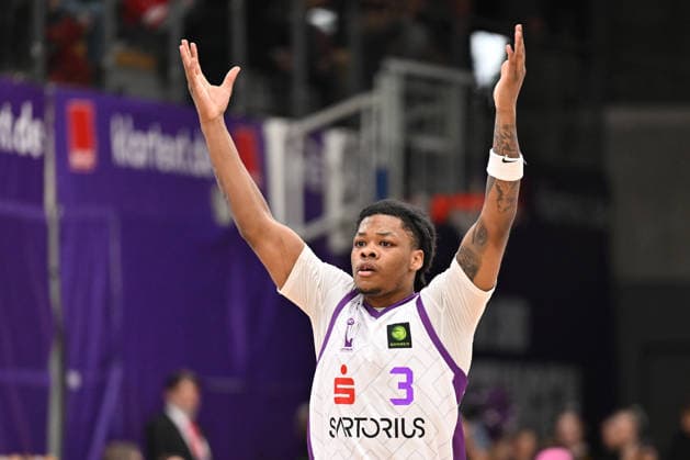 BG Göttingen - Uni Baskets Münster Jordan Sears ( 3, GOT) im Spiel der BARMER 2. Basketball Bundesliga ProA zwischen der BG Göttingen und den Uni Baskets Münster in der Sparkassen-Arena am 03.01.2026 in Göttingen, Deutschland. Göttingen Niedersachsen Deutschland
