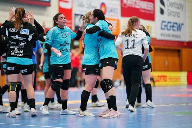 RECORD DATE NOT STATED Szene mit Giulia Guarieiro (13; Thüringer HC) Szene mit Giulia Guarieiro (13; Thüringer HC)