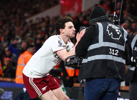 Bournemouth, England, 3rd January 2026. Declan Rice of Arsenal celebrates by kissing the broadcast camera after scoring to make it 3-1 during the AFC Bournemouth vs Arsenal Premier League match at the Vitality Stadium, Bournemouth. Picture credit should read: Paul Terry Sportimage EDITORIAL USE ONLY. No use with unauthorised audio, video, data, fixture lists, club league logos or live services. Online in-match use limited to 120 images, no video emulation. No use in betting, games or single club league player publications. SPI_053_PT_Bournemouth_Arsenal SPI-4428-0054