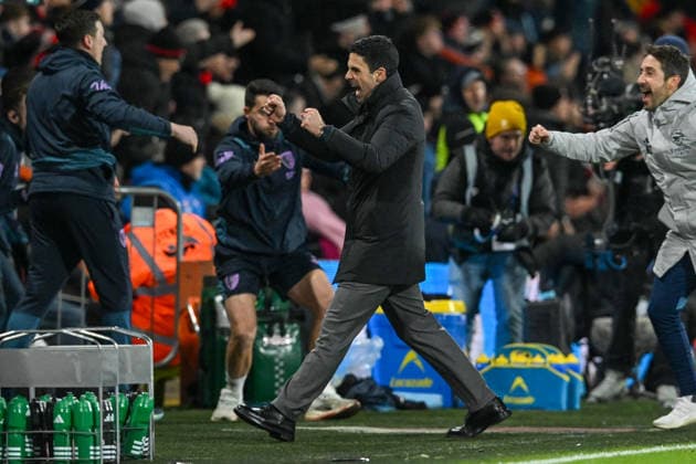 Bournemouth v Arsenal, Premier League Arsenal win - Arsenal manager Mikel Arteta celebrates the 3-2 win at full time during the Premier League match between Bournemouth and Arsenal at the Vitality Stadium, Bournemouth, UK on 3 January 2026. Bournemouth Vitality Stadium Dorset UK Editorial use only DataCo restrictions apply See www.football-dataco.com , Copyright: xGrahamxHuntx PSI-23517-0132