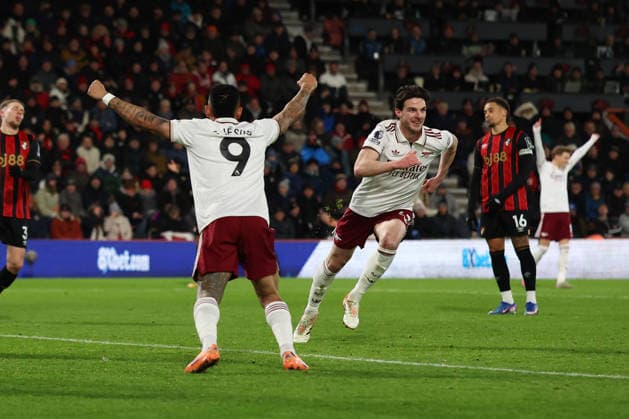 Football - 2025 2026 Premier League - AFC Bournemouth vs Arsenal - Vitality Stadium - Saturday 3rd January 2026 Declan Rice of Arsenal turns in celebration as teammates celebrate during the Premier League match at the Vitality Stadium COLORSPORT Shaun Boggust 