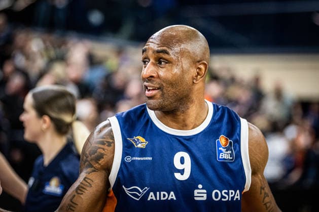 Rostock, Deutschland 03. Januar 2026: 1.BBL - 2025 2026 - Rostock Seawolves vs. Skyliners Frankfurt Im Bild: DeAndre Lansdowne (ROSTOCK SEAWOLVES) Copyright: xFotostandx xVoelkerx