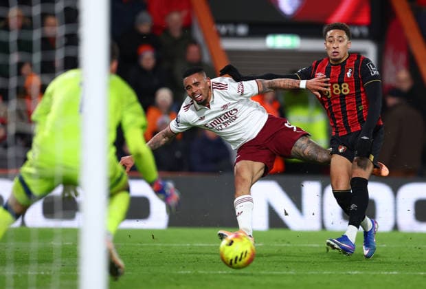 Bournemouth, England, 3rd January 2026. Gabriel Jesus of Arsenal shoots at goal but fails to score during the AFC Bournemouth vs Arsenal Premier League match at the Vitality Stadium, Bournemouth. Picture credit should read: Paul Terry Sportimage EDITORIAL USE ONLY. No use with unauthorised audio, video, data, fixture lists, club league logos or live services. Online in-match use limited to 120 images, no video emulation. No use in betting, games or single club league player publications. SPI_063_PT_Bournemouth_Arsenal SPI-4428-0064