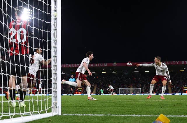 Bournemouth, England, 3rd January 2026. Declan Rice (C) of Arsenal celebrates after scoring to make it 3-1 during the AFC Bournemouth vs Arsenal Premier League match at the Vitality Stadium, Bournemouth. Picture credit should read: Paul Terry Sportimage EDITORIAL USE ONLY. No use with unauthorised audio, video, data, fixture lists, club league logos or live services. Online in-match use limited to 120 images, no video emulation. No use in betting, games or single club league player publications. SPI_065_PT_Bournemouth_Arsenal SPI-4428-0066