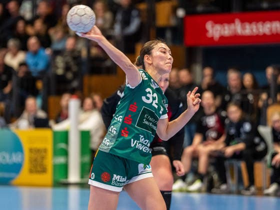 Haruno Sasaki (Frisch Auf Frauen, 32) beim Siebenmeter, BSV Sachsen Zwickau vs. Frisch Auf Goeppingen, Handball, 1. Bundesliga, Spielzeit 2025 2026, 03.01.2026 BSV Sachsen Zwickau vs. Frisch Auf Goeppingen, Handball, 1. Bundesliga, Spielzeit 2025 2026, 03.01.2026 Zwickau Copyright: xMichaelxSchmidt Eibner-Pressefotx EP_MST