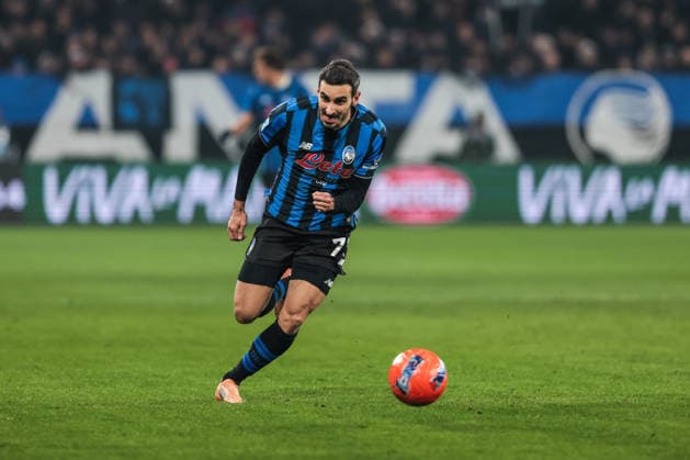 Atalanta BC V AS Roma - Serie A Davide Zappacosta of Atalanta BC is in action during the Serie A football match between Atalanta BC and AS Roma in Bergamo, Italy, on January 3, 2026, at New Balance Arena. Bergamo Italy  Copyright: xEmanuelexComincinix originalFilename:comincini-atalanta260103_npZx6.jpg