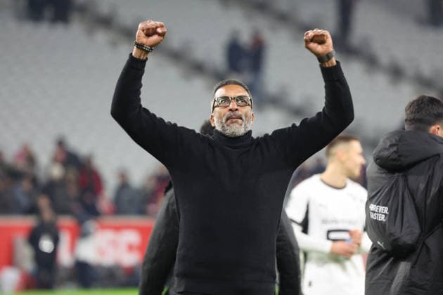 FOOTBALL : LOSC Lille vs Stade Rennais - Ligue 1 J17 - 03 01 2026 Joie de Habib BEYE (Entraineur Stade Rennais) apres la victoire de son Ã quipe lors du match LOSC Lille vs Stade Rennais, Ligue 1 J17, Decathlon Arena stade Pierre Mauroy, le 3 janvier 2026 - photo Laurent Sanson PsnewZ  Copyright: xLaurentxSANSONx xPsnewZx