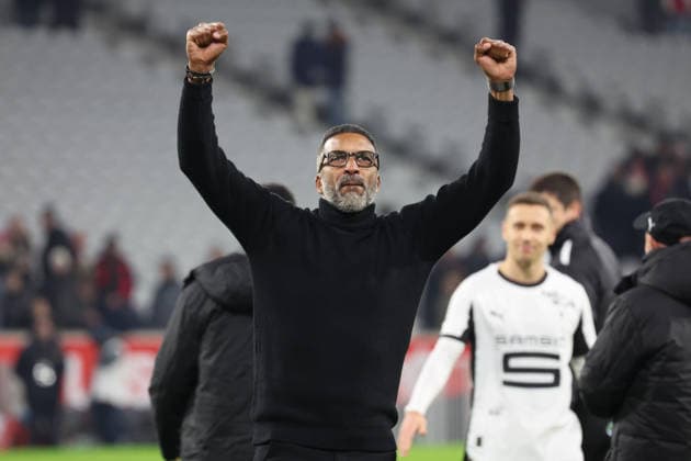 FOOTBALL : LOSC Lille vs Stade Rennais - Ligue 1 J17 - 03 01 2026 Joie de Habib BEYE (Entraineur Stade Rennais) apres la victoire de son Ã quipe lors du match LOSC Lille vs Stade Rennais, Ligue 1 J17, Decathlon Arena stade Pierre Mauroy, le 3 janvier 2026 - photo Laurent Sanson PsnewZ  Copyright: xLaurentxSANSONx xPsnewZx