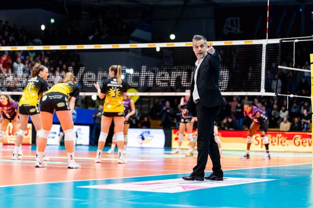 03.01.2026, GER, Volleyball, Frauen, 1.BL, Hauptrunde, Saison 25 26, VfB 91 Suhl Lotto Thueringen - Schwarz-Weiss Erfurt Laszlo Hollosy (VfB 91 Suhl Lotto Thueringen) 99817 Eisenach Werner-Assmann-Halle Am Sportp Thüringen Deutschland