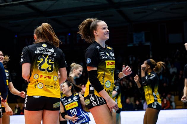03.01.2026, GER, Volleyball, Frauen, 1.BL, Hauptrunde, Saison 25 26, VfB 91 Suhl Lotto Thueringen - Schwarz-Weiss Erfurt der VfB 91 Suhl Lotto Thueringen gewinnt in Eisenach das Thüringen-Derby gegen Schwarz-Weiss Erfurt, im Bild zu sehen Laura Berger (VfB 91 Suhl Lotto Thueringen) 99817 Eisenach Werner-Assmann-Halle Am Sportp Thüringen Deutschland