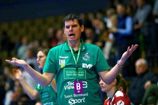 Trainer Nico Kiener (Göppingen) Handball Frauen 1.Bundesliga 2025 26 BSV Sachsen Zwickau - Frisch Auf Göppingen 25:23 am 3.1.2026 in der Sparkassen-Arena Zwickau BSV Sachsen Zwickau - Frisch Auf Göppingen