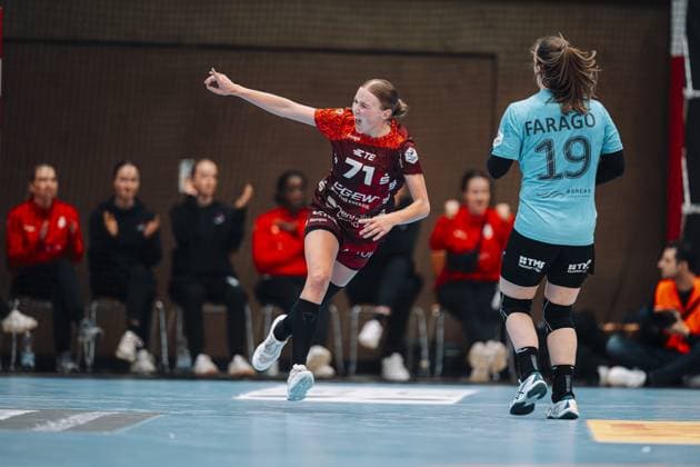 Szene mit Hanna Walther (71; HSG Bensheim Auerbach) und Luca Farago (19; Thüringer HC) Szene mit Hanna Walther (71; HSG Bensheim Auerbach) und Luca Farago (19; Thüringer HC)