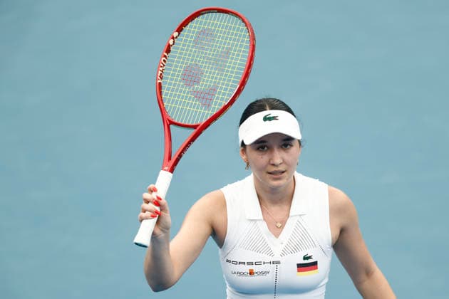 TENNIS UNITED CUP SYDNEY, Eva Lys of Team Germany celebrates victory in her Group F singles match against Suzan Lamens of Team Netherlands during day three of the 2026 United Cup at Ken Rosewall Arena in Sydney, Sunday, January 4, 2026. ( NO ARCHIVING, EDITORIAL USE ONLY SYDNEY NEW SOUTH WALES AUSTRALIA  Copyright: xMARKxEVANSx 20260104176088609830