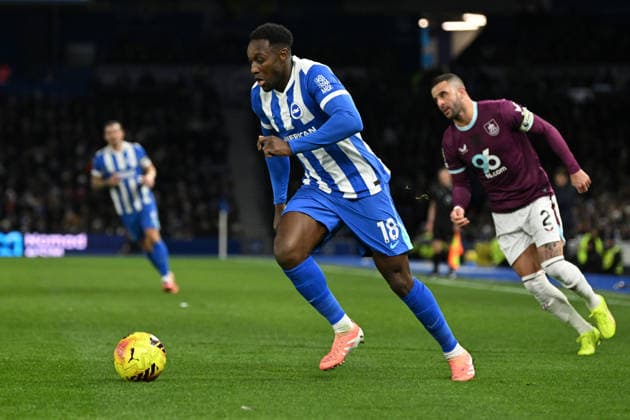 Brighton and Hove Albion v Burnley, Premier League Brighton And Hove Albion forward Danny Welbeck (18) and Burnley defender Kyle Walker (2) during the Premier League match between Brighton and Hove Albion and Burnley at the American Express Stadium, Brighton and Hove, UK on 3 January 2026. Brighton and Hove American Express Stadium East Sussex UK Editorial use only DataCo restrictions apply See www.football-dataco.com , Copyright: xPaulxBockingx PSI-23518-0073
