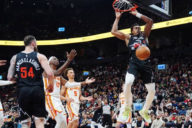 January 3, 2026, Toronto, On, Canada: Toronto Raptors Scottie Barnes (4) dunks against the Atlanta Hawks during first half NBA, Basketball Herren, USA basketball action in Toronto on Saturday, Jan. 3, 2026. Canada News - January 3, 2026  - ZUMAc35_ 20260103_zaf_c35_083 Copyright: xFrankxGunnx