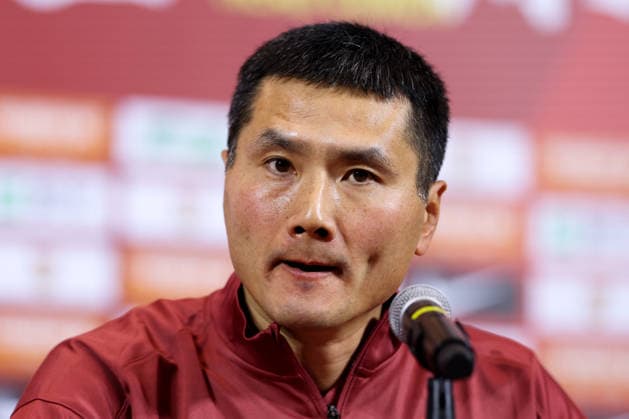 ZHAOQING, CHINA - JANUARY 04: Shao Jiayi, new head coach of China s men s national football team, attends a press conference, PK, Pressekonferenz on January 4, 2026 in Zhaoqing, Guangdong Province of China.  Copyright: xWuxZhizhaox 111613222044