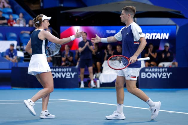 TENNIS UNITED CUP PERTH, Olivia Nicholls and Neal Skupski of Great Britain in action against Nao Hibino and Yasutaka Uchiyama of Japan during the United Cup day three doubles match between Great Britain and Japan at RAC Arena in Perth, Sunday, January 4, 2026. ( NO ARCHIVING, EDITORIAL USE ONLY PERTH WESTERN AUSTRALIA AUSTRALIA  Copyright: xRICHARDxWAINWRIGHTx 20260104176642158932