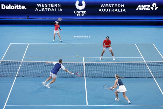 TENNIS UNITED CUP PERTH, Nao Hibino and Yasutaka Uchiyama of Japan in action against Olivia Nicholls and Neal Skupski of Great Britain during the United Cup day three doubles match between Great Britain and Japan at RAC Arena in Perth, Sunday, January 4, 2026. ( NO ARCHIVING, EDITORIAL USE ONLY PERTH WESTERN AUSTRALIA AUSTRALIA  Copyright: xRICHARDxWAINWRIGHTx 20260104182937195454