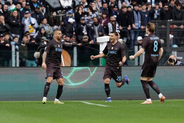 Serie A football match SS Lazio vs SSC Napoli Napoli s Italian defender Leonardo Spinazzola celebrates after scoring a goal during the Serie A football match SS Lazio vs SSC Napoli at Olimpico Stadium on Gunnery 04, 2026, in Rome. _BPH3645 Copyright: xAntonioxBalascox