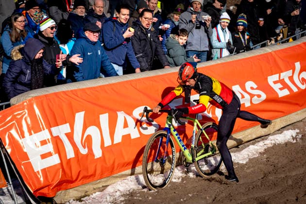 Thibau Nys - BALOISE GLOWI LIONS during the UCI Cyclo-cross World Cup 2025 in ZONHOVEN, Belgium on 29 december 2025, (photo by Marcel van Dorst EYE4images DeFodi Images) -
