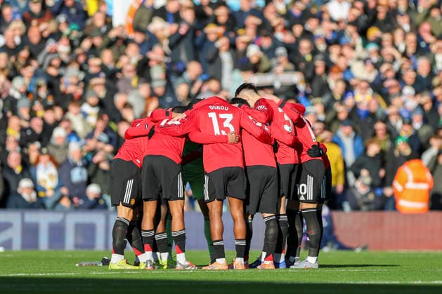 Leeds United v Manchester United, ManU Premier League Manchester United defender Patrick Dorgu (13) in team huddle during the Leeds United v Manchester United Premier League match at Elland Road, Leeds, England on 4 January 2026 Credit: Phil Duncan Every Second Media Editorial use only. All images are copyright Every Second Media Limited. No images may be reproduced without prior permission. All rights reserved. Premier League and Football League images are subject to licensing agreements with Football DataCo Limited. see https: www.football-dataco.com Copyright: xIMAGO EveryxSecondxMediax ESM-1736-0018 PhilxDuncanx xEveryxSecondxMediax