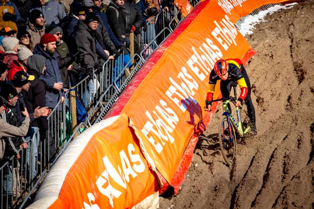 Thibau Nys - BALOISE GLOWI LIONS during the UCI Cyclo-cross World Cup 2025 in ZONHOVEN, Belgium on 29 december 2025, (photo by Marcel van Dorst EYE4images DeFodi Images) -