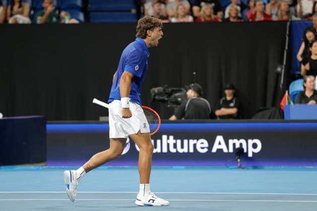 TENNIS UNITED CUP PERTH, Flavio Cobolli of Italy in action against Stan Wawrinka of Switzerland during the United Cup day three match between Italy and Switzerland at RAC Arena in Perth, Sunday, January 4, 2026. ( NO ARCHIVING, EDITORIAL USE ONLY PERTH WESTERN AUSTRALIA AUSTRALIA  Copyright: xRICHARDxWAINWRIGHTx 20260104143116685788