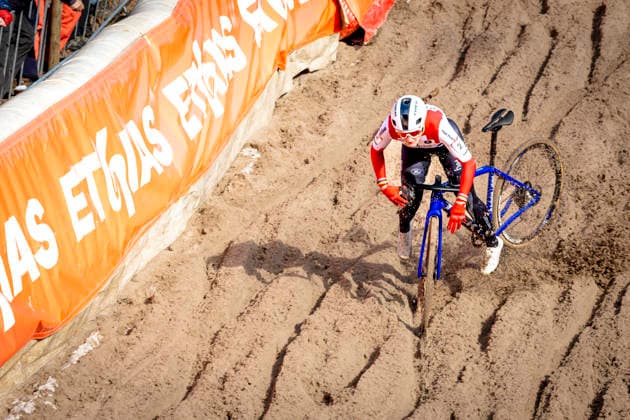 Lucinda Brand - BALOISE GLOWI LIONS during the UCI Cyclo-cross World Cup 2025 in ZONHOVEN, Belgium on 29 december 2025, (photo by Marcel van Dorst EYE4images DeFodi Images) -